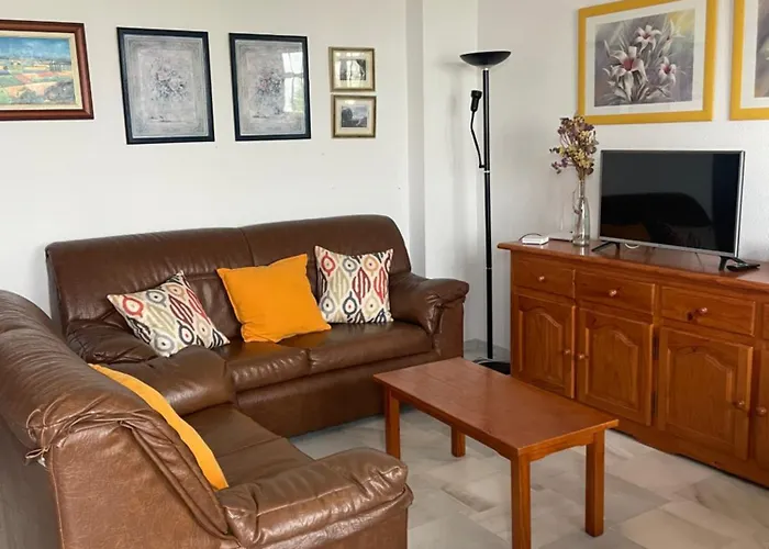Holiday home Casa En El Centro De Conil Familias *